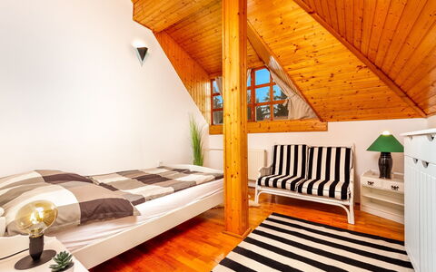 Ruby 2: Eigentum, Möbel, Gebäude, Holz, Komfort, Interior Design, Die Architektur, Fussboden, Haus, Flooring
