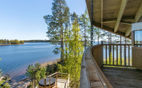 Villa Pyöriäinen: Schwimmbad, Wohngebiet, Resort, Freizeit, Wohnung, Eco Hotel, Hazienda, Estate, Villa, Hotel
