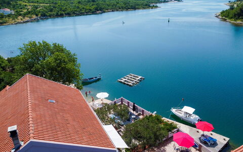 Novigrad (Zadar) 112: Wasser, Boot, Eigentum, Blau, Natur, Azurblau, Watercraft, Pflanze, Baum, See