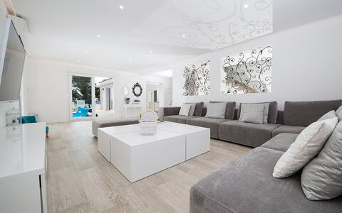 Prestige: Armatur, Zapfhahn, Badewanne, Gebäude, Interior Design, Badezimmer, Komfort, Stil, Fussboden