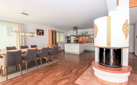 Linnehan: Möbel, Holz, Stuhl, Beleuchtung, Interior Design, Halle, Wohnzimmer, Fussboden, Flooring, Küche
