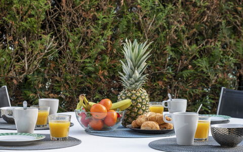 Carnac 142: Essen, Geschirr, Tabelle, Teller, Dishware, Obst, Natural Foods