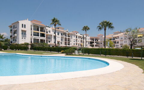Lorcrisur: Eigentum, Resort, Schwimmbad, Gebäude, Grundeigentum, Wohnung, \Stadt, Urlaub, Wohngebiet, Ferienort