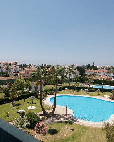 Lorcrisur: Schwimmbad, Eigentum, Resort, Grundeigentum, Urlaub, Wohngebiet, Gebäude, Haus, Zuhause, Sommer