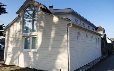 Ker Penthièvre: Himmel, Gebäude, Fenster, Holz, Hütte, Haus, Abstellgleis, Fassade, Strassenbelag, Dach