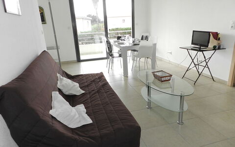 Lup - les Terrasses D'Alistro: Möbel, Eigentum, Tabelle, Beleuchtung, Pflanze, Gebäude, Holz, Interior Design, Komfort, Flooring