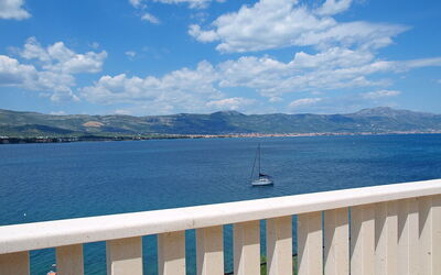 Trogir Arbanija 100