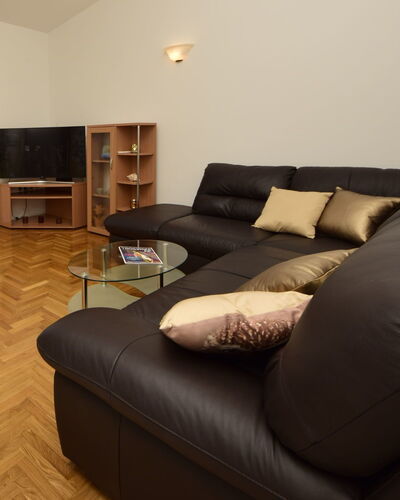 Mornar 100.2