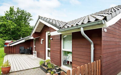 Pøt Strandby