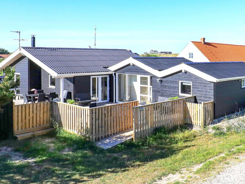 Lild Strand