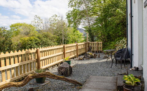 Staffin Road: Holz, Zaun, Strauch, Home Fechten, Garten, Landscaping, Hinterhof, Lattenzaun, Geländer