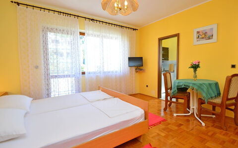 Zaton (Šibenik) 102: Möbel, Eigentum, Komfort, Holz, Gebäude, Beleuchtung, Orange, Interior Design, Schatten