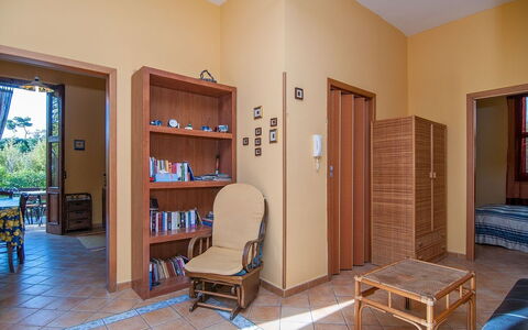 Vista Mare Noto: Zimmer, Eigentum, Gebäude, Möbel, Interior Design, Grundeigentum, Haus, Fussboden, Wohnzimmer, Die Architektur