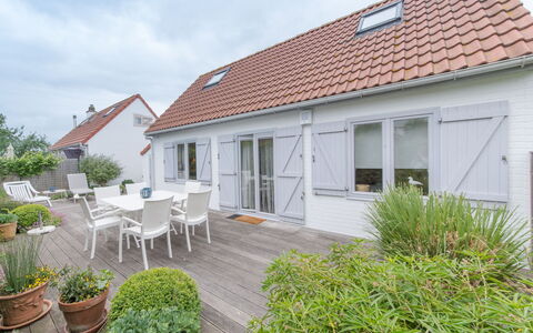 Bredene 460: Pflanze, Gebäude, Eigentum, Fenster, Möbel, Himmel, Haus, Wolke, Die Architektur
