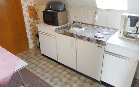 Büscher: Spüle, Cabinetry, Sinken, Countertop, Zapfhahn, Gasherd, Cooktop, Herd, Küchengerät, Küche