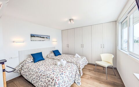 Suecia: Möbel, Interior Design, Holz, Decke, Fussboden, Flooring, Bett, Schlafzimmer, Zuhause, Wohnung