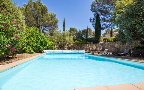 Kerkor: Blau, Schwimmbad, Resort, Schatten, Gartenmöbel, Garten, Freizeit, Eco Hotel, Water Feature, Landscaping