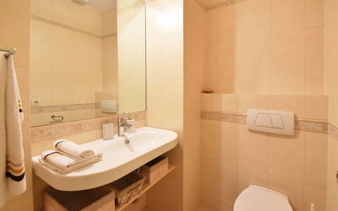 Opatija 134: Braun, Spiegel, Armatur, Zapfhahn, Sinken, Bad Sink, Badezimmer, Interior Design, Die Architektur