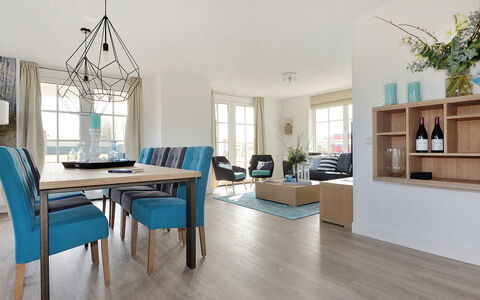 Noordwijk 810: Couch, Eigentum, Tabelle, Fenster, Holz, Interior Design, Die Architektur, Stuhl, Zimmerpflanze, Halle